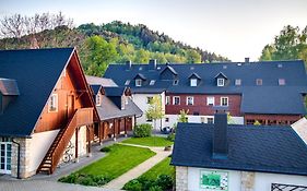 Apartmán-Hotel Jítravský Dvorec